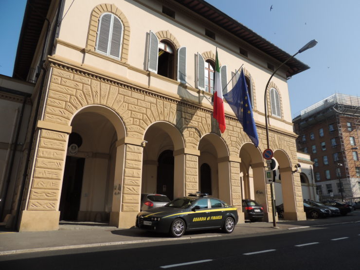 Montepulciano: vendita fittizia per non pagare le tasse. beccato ... Tasse da pagare per vendita immobile