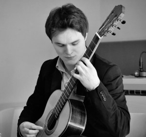 Il chitarrista Damiano Fineschi