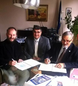 Firma dell'accordo tra Comune e So.San