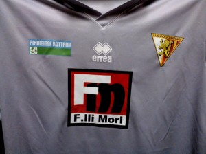 Maglia con lo sponsor Fratelli Mori