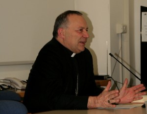 Il vescovo Stefano Manetti