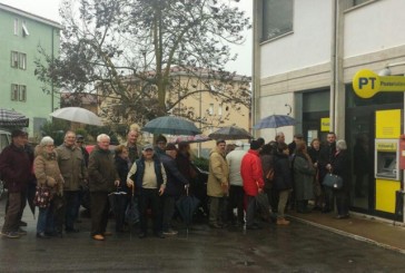 Poste: i sindacati chiedono l’apertura degli uffici per tutta settimana