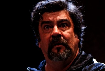 Francesco Pannofino chiude col sorriso la stagione al Poliziano
