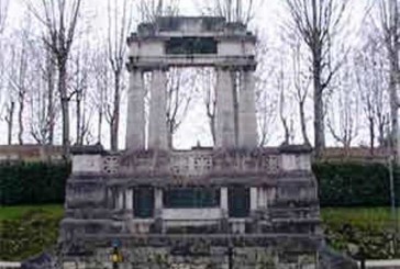 Liberazione ad Asciano: e il monumento ai Caduti si “rinnova”