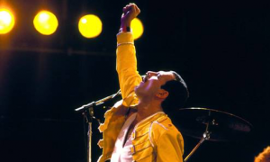 Freddie Mercury, vocalist dei Queen