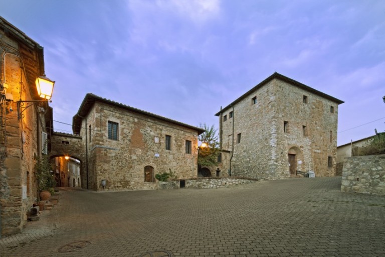 Domani arriva il trekking urbano a Murlo