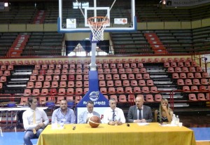 Nella foto: da sinistra, Claudio Coldebella  (dg LNP), Christian Pavani (dg Fortitudo Bologna), Lorenzo Marruganti (ds Mens Sana Siena 1871), Pietro Basciano (presidente LNP), Davide Drei (sindaco di Forlì), Sarà Samori’ (assessore allo Sport Comune di Forlì).