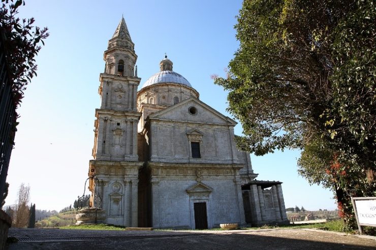 Alla Chiesa di San Biagio il Certificato di Eccellenza 2015