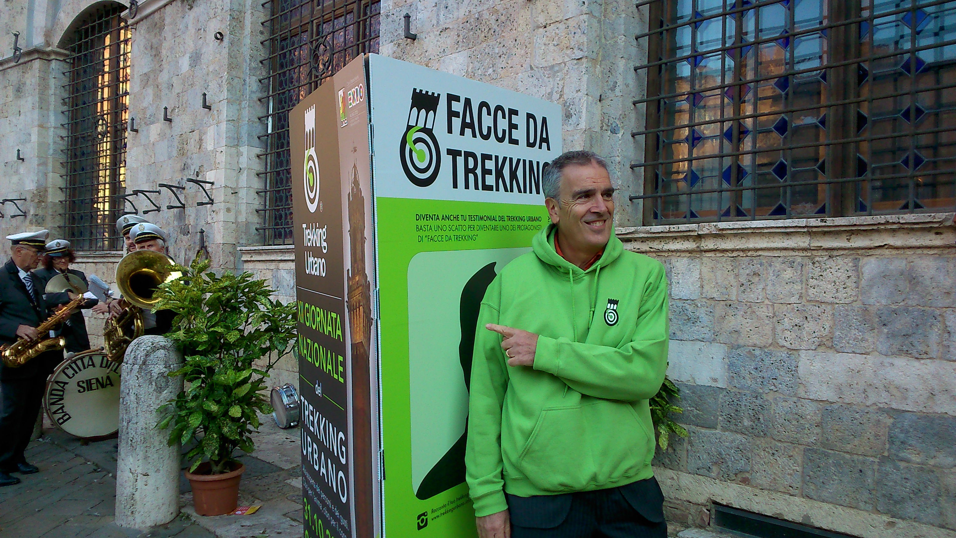 Trekking urbano in festa col cammino destinato all’Expo