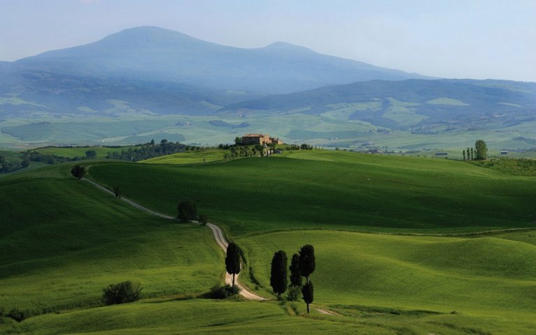 Val d’Orcia fenomeno paesaggio: boom di strutture ricettive