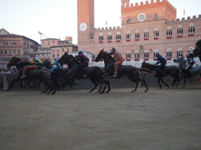 Le sanzioni per il Palio del 2 Luglio