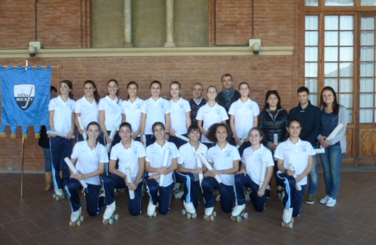 Le atlete del Siena Hockey ricevute a Palazzo Pubblico