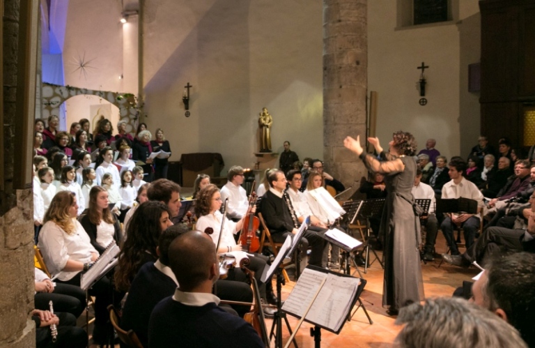 Natale: arriva il concerto degli auguri di Clara Harmonia