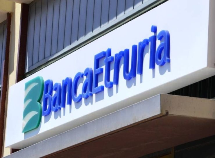 Subordinate banca Etruria: 2 dipendenti a giudizio per truffa