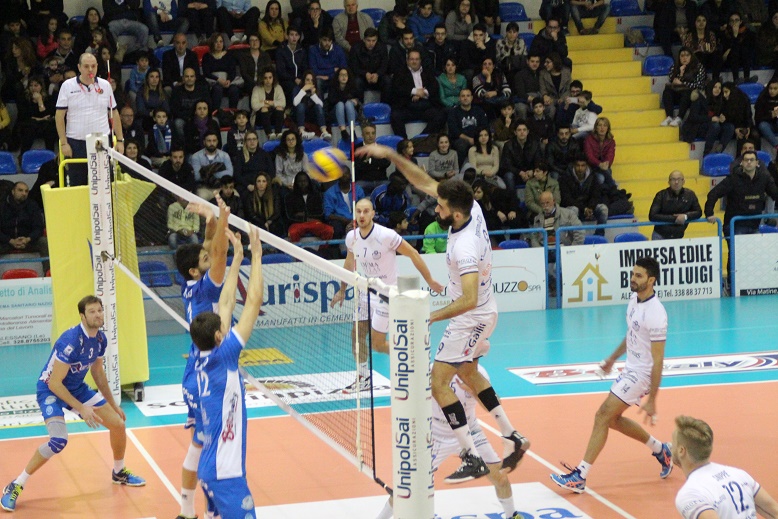 Volley: l’orgoglio di Siena vince al tie-break