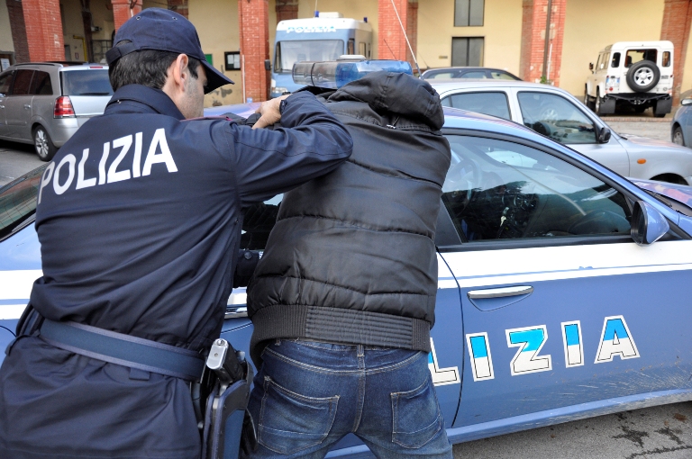 Uomo con precedenti fermato dalla Polizia in Fortezza