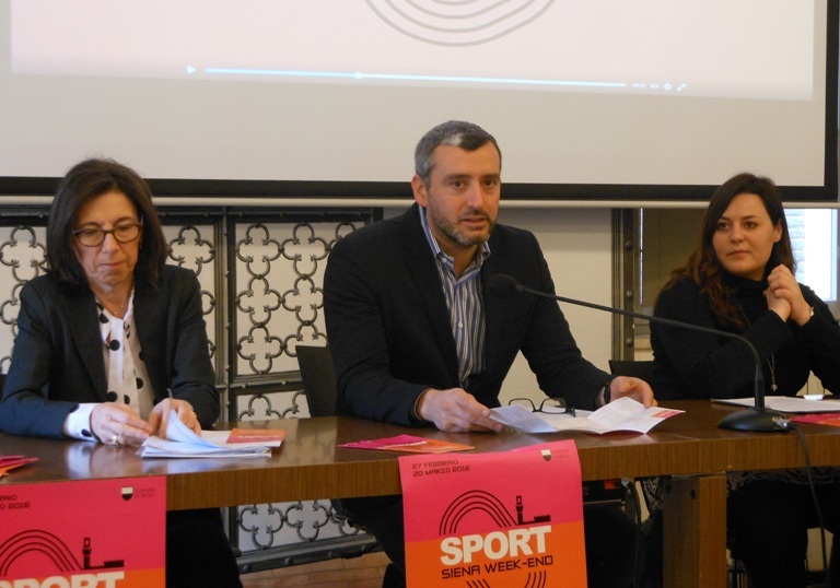 Boxe e Karate in scena in Piazza del Campo