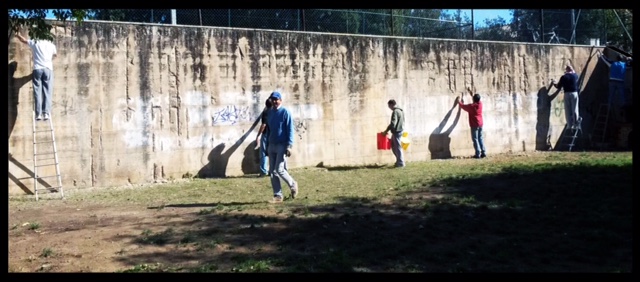 “E a te non piacerebbe viaggiare?”: un murales per Ravacciano