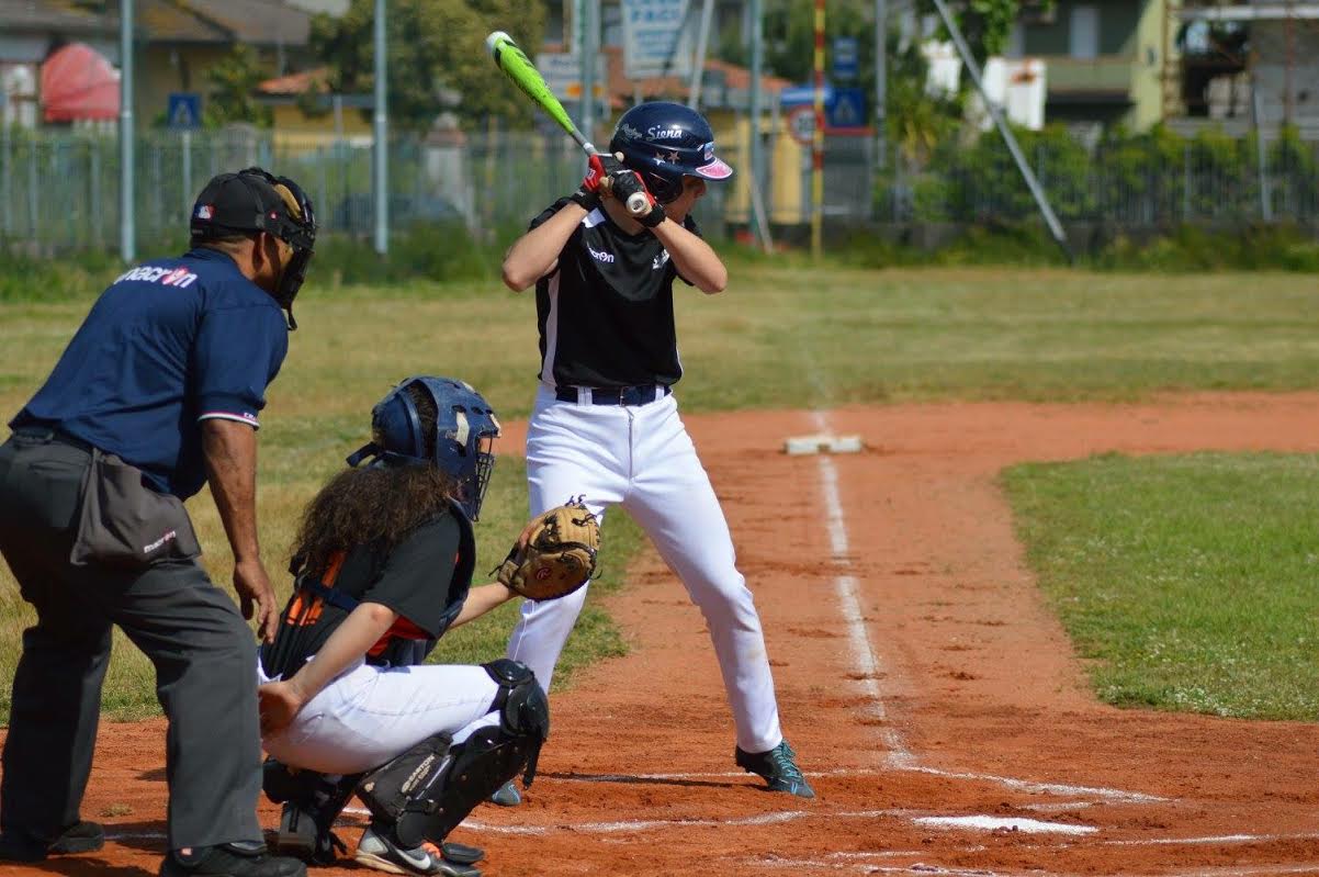 Baseball: Siena travolgente con i Lancers