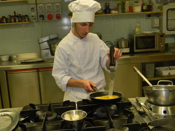 Cuoco in Valdelsa: corso gratuito per ragazzi usciti dal sistema scolastico