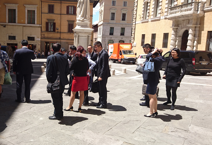 Cinesi al Monte dei Paschi: matrimonio in vista o “semplici” imprenditori?