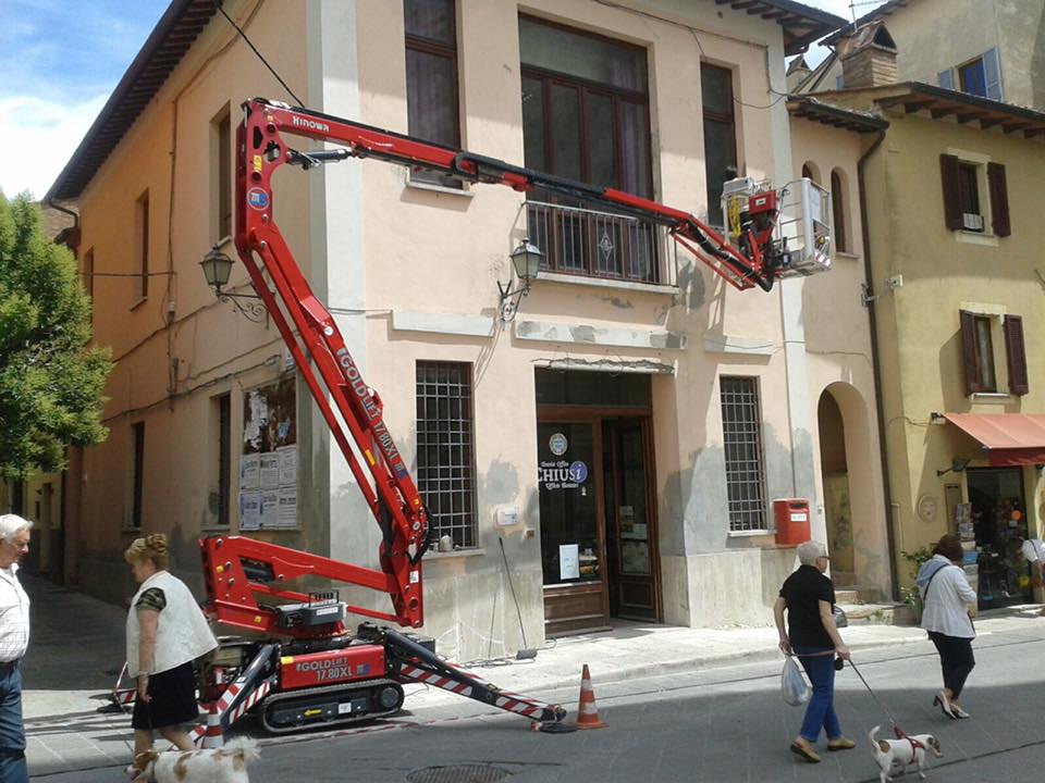 Chiusi: lavori in corso all’edificio che ospita l’Ufficio Turistico