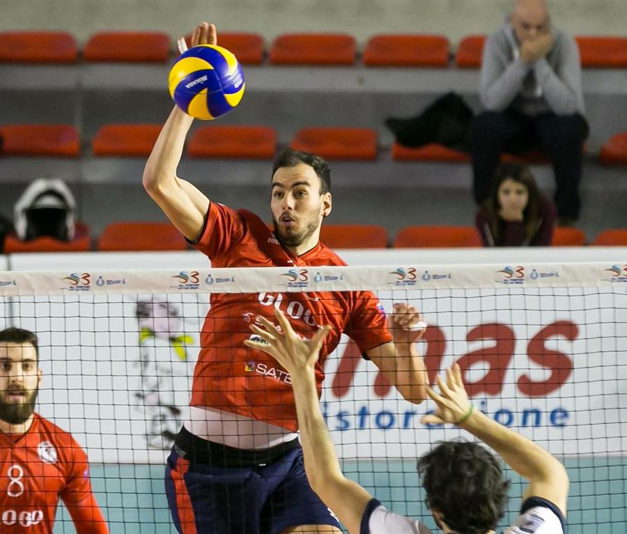 Volley: Michael Menicali nuovo centrale di Siena