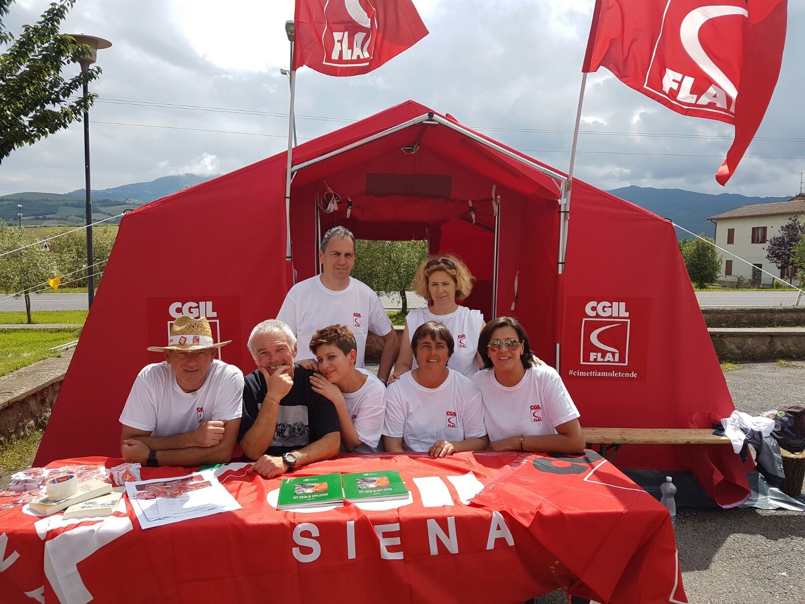 “Ci mettiamo le tende”: successo della due giorni in Amiata della Flai Cgil