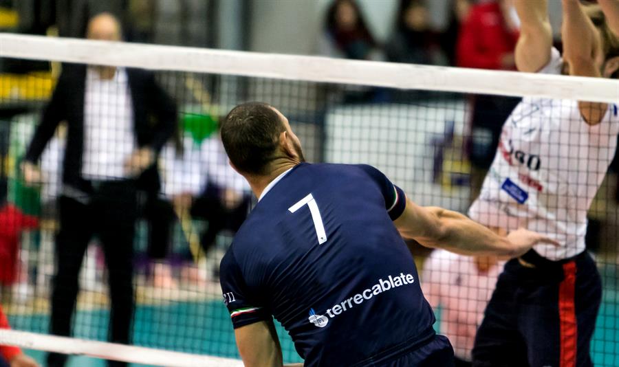 Terrecablate rinnova il sostegno al volley