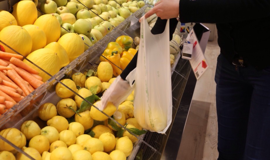 Arriva lo shopper compostabile per frutta e verdura