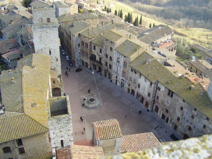 Omaggio a Dante: nella città delle torri la mostra “I luoghi di Dante”