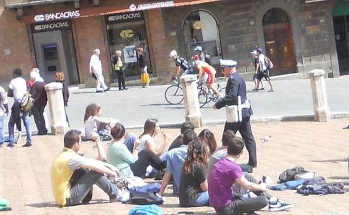 Confcommercio: “Comune incapace di affrontare il calo dei turisti”