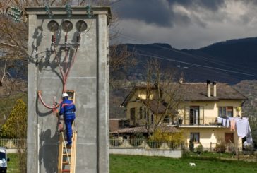 Enel al lavoro a Castellina in Chianti