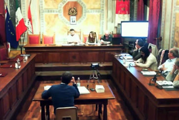 Pd e Psi intervengono sul palazzetto di Pania