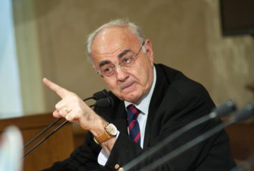 Adusbef: “Le banche lucrano commissioni su Mps”
