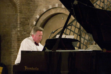 Leslie Howard e Luciano Troncanetti: un concerto a 4 mani