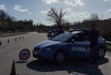 Trasporta carni fresche senza cella frigo: beccato dalla Polizia