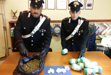 Spaccia droga a Poggibonsi: arrestato dai Carabinieri