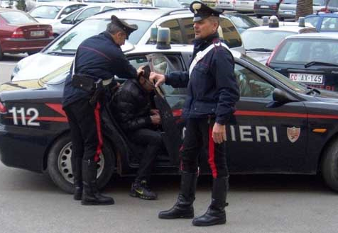 Stalker arrestato a Colle: perseguitava l’ex fidanzata