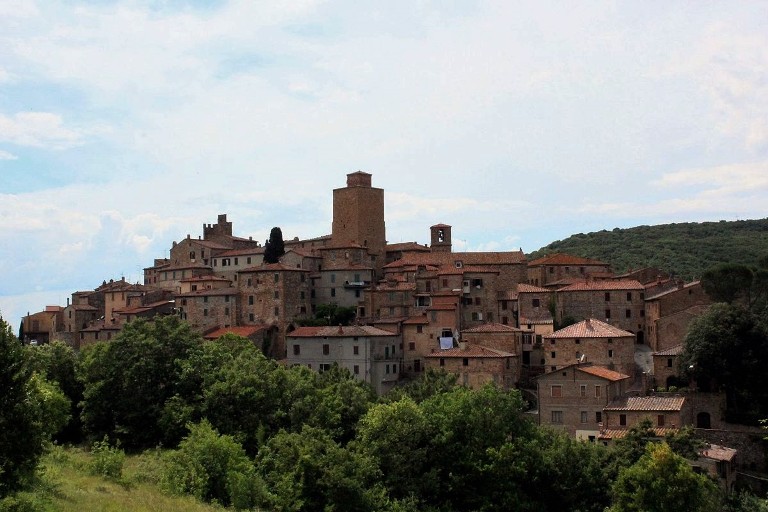 Trequanda: un parco e una sala polivalente donati alla comunità