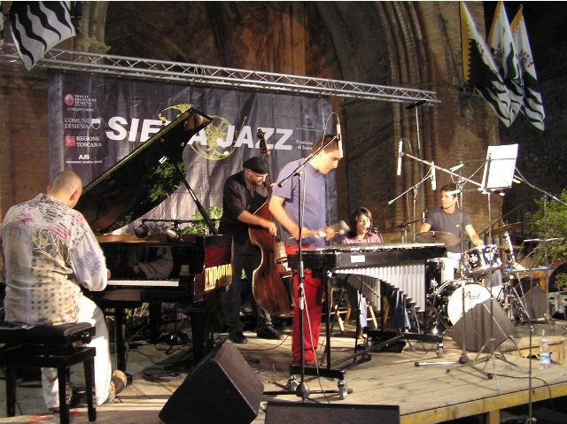 Maratona musicale per 34 gruppi di Siena Jazz