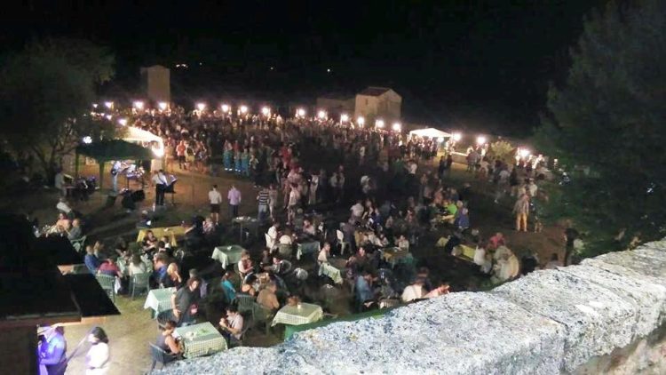 Ci siamo. Il 10 agosto è Calici di Stelle a Poggibonsi