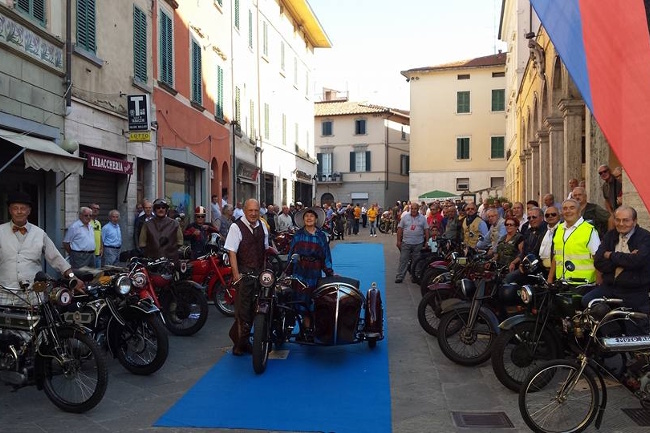 Moto vintage in raduno a Sinalunga