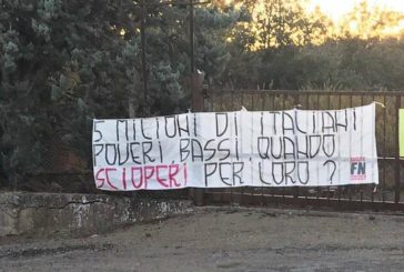 Striscione di Forza Nuova contro il sindaco Bassi