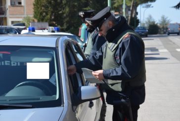 Tentano una truffa e rubano in casa di un anziano: denunciati