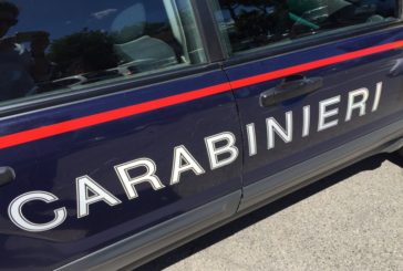 I Carabinieri soccorrono automobilisti bloccati nel bosco