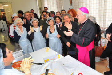 Dalle bollette azzerate un dono alla mensa dei poveri