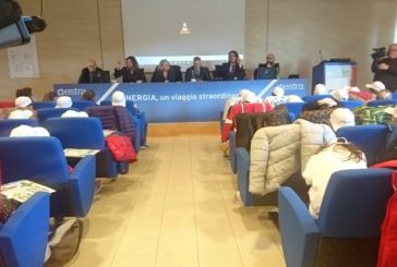 Estra ha presentato la domanda di ammissione in  Borsa
