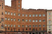 Rimpianti, confronti e attese. La Fondazione Mps rende poco o costa troppo?