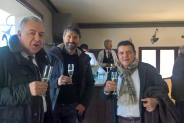 Un brindisi per la permuta di immobili tra Comune e Consorzio Agrario